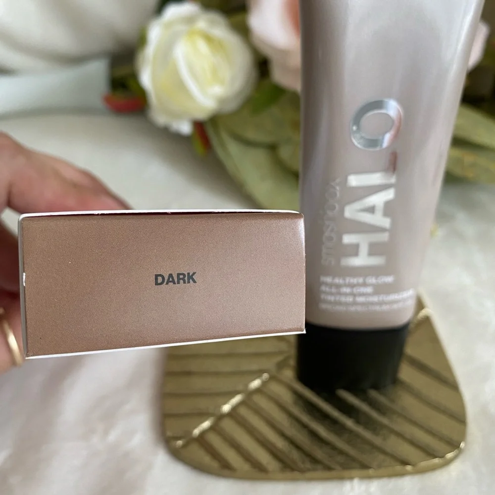Smashbox Halo Tinted Moisturizer - DARK